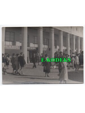 Poznań - Targi Poznańskie 1957 - fotografia - Reklamy Reich Stihl Radziwiłł ?