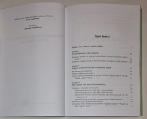 Synonimia pojęć prawdziwościowych - teoria i nauczanie